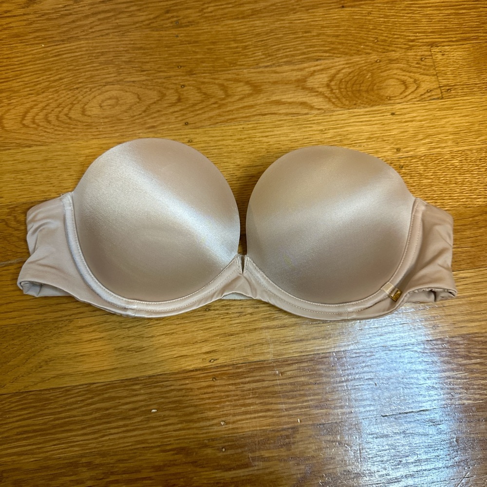 Victorias secret very sexy strapless nude push up bra